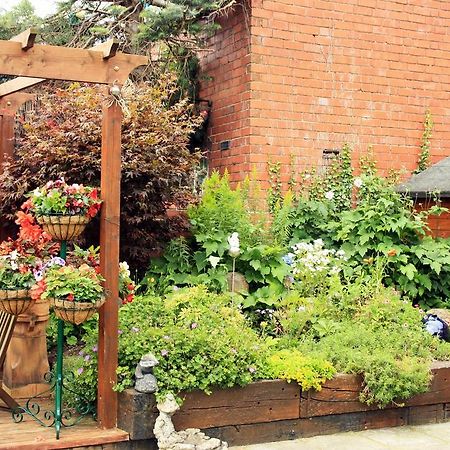 Bed and Breakfast Laurels Озуэстри Экстерьер фото