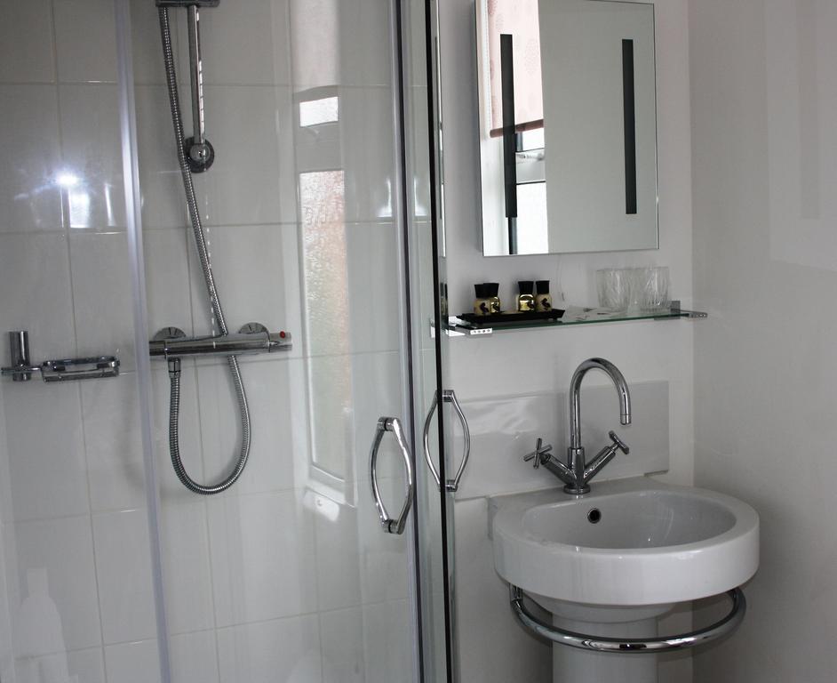 Bed and Breakfast Laurels Озуэстри Экстерьер фото